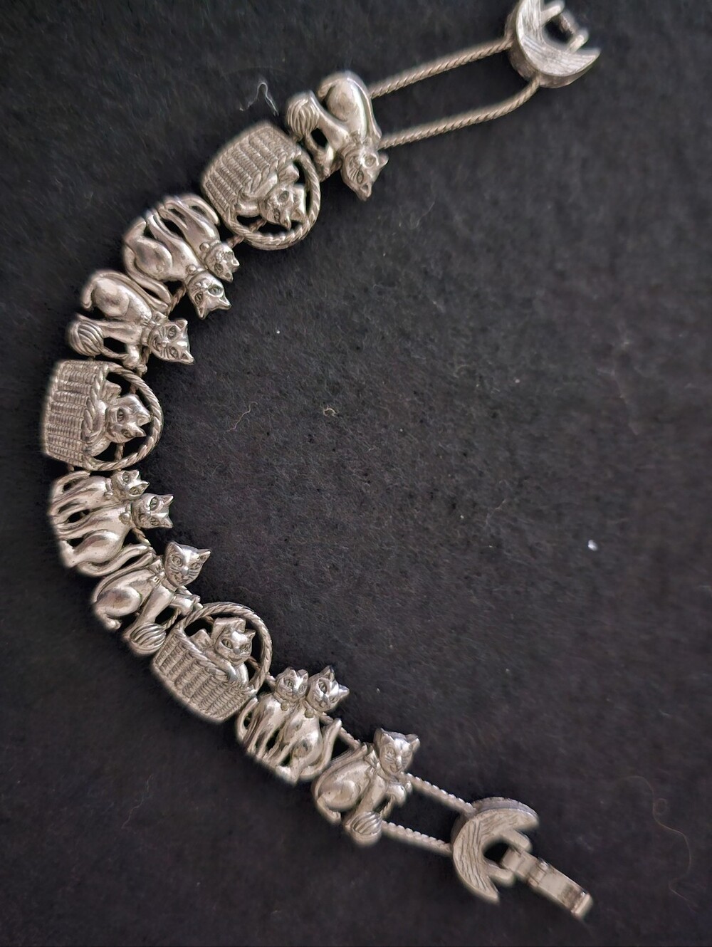 Vintage Silver-Tone Cat Link Bracelet - Silver Cat Jewelry - Picture 2 of 4
